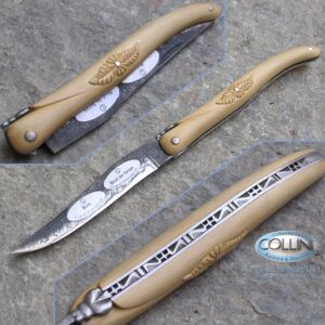 Laguiole En Aubrac - Bosso inciso e lama Brut de forge - coltello collezione